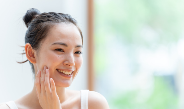 糸リフトのたるみへの効果は？メリットやリスクも解説